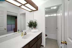 124 Peridot Ct, Hercules, CA 94547 - Photo 25