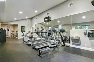 635 Canyon Oaks Dr, Oakland, CA 94605 - Photo 37