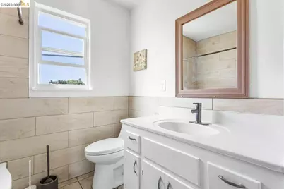 635 15th St, Oakland, CA 94606 - Photo 7
