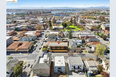 635 15th St, Oakland, CA 94606 - Photo 11