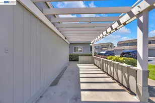 828 Columba Ln, Foster City, CA 94404 - Photo 3