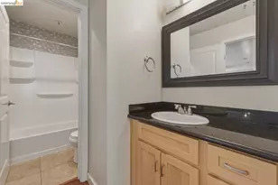 6400 Christie Ave, Emeryville, CA 94608 - Photo 21