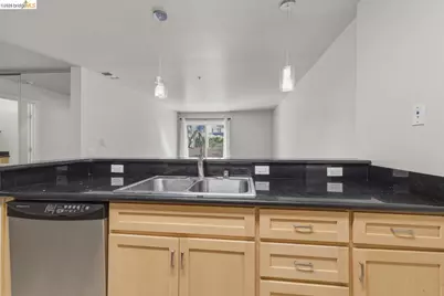 6400 Christie Ave #4120, Emeryville, CA 94608 - Photo 11