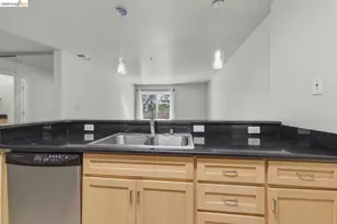 6400 Christie Ave, Emeryville, CA 94608 - Photo 11