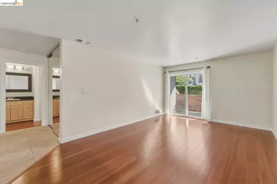 6400 Christie Ave #4120, Emeryville, CA 94608 - Photo 3
