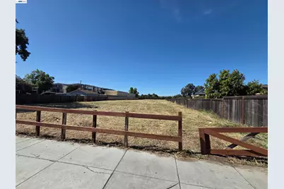 29495 Dixon Street, Hayward, CA 94544 - Photo 1