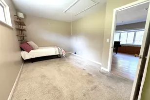 17121 Laurel Rd, Los Gatos, CA 95033 - Photo 17