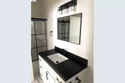 528 41st St, Oakland, CA 94609 - Photo 11