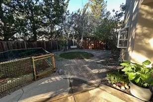 3219 Touriga Dr, Pleasanton, CA 94566 - Photo 17