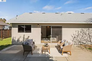 1686 Rhododendron Dr, Livermore, CA 94551 - Photo 33