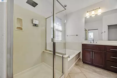 576 Herb White Way, Pittsburg, CA 94565 - Photo 33