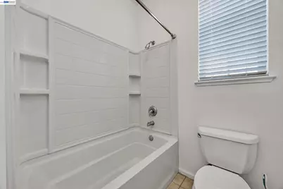 576 Herb White Way, Pittsburg, CA 94565 - Photo 25