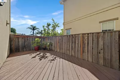 576 Herb White Way, Pittsburg, CA 94565 - Photo 39