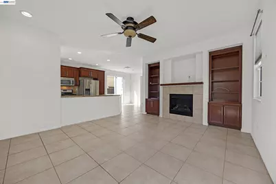 576 Herb White Way, Pittsburg, CA 94565 - Photo 3