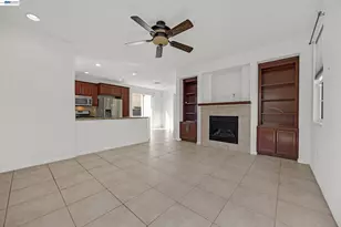 576 Herb White Way, Pittsburg, CA 94565 - Photo 3