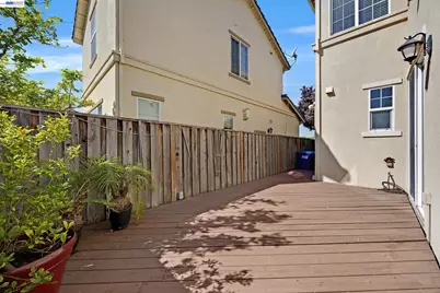 576 Herb White Way, Pittsburg, CA 94565 - Photo 41