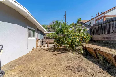 1050 Sierra Ave, Martinez, CA 94553 - Photo 35