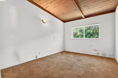 1050 Sierra Ave, Martinez, CA 94553 - Photo 37