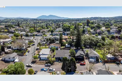 1050 Sierra Ave, Martinez, CA 94553 - Photo 45