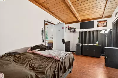 1050 Sierra Ave, Martinez, CA 94553 - Photo 33