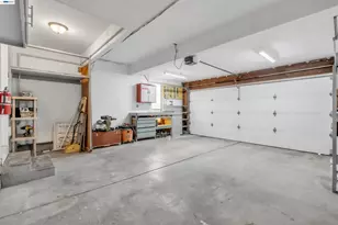 2380 Cabrillo Dr, Hayward, CA 94545 - Photo 17