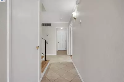 2380 Cabrillo Dr, Hayward, CA 94545 - Photo 11