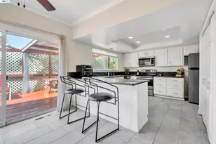 2380 Cabrillo Dr, Hayward, CA 94545 - Photo 9