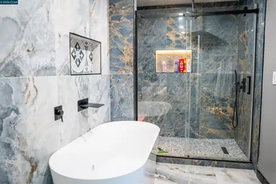 348 Valle Vista Ave, Vallejo, CA 94590 - Photo 3