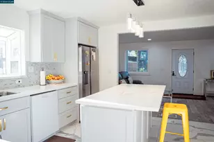 348 Valle Vista Ave, Vallejo, CA 94590 - Photo 29