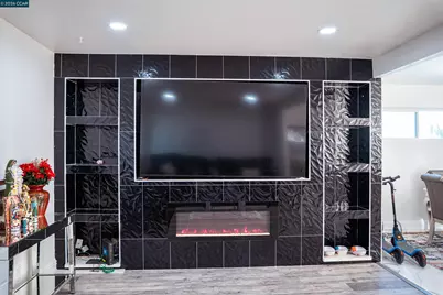 348 Valle Vista Ave, Vallejo, CA 94590 - Photo 27