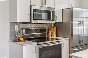 24 Bayside Ct, Richmond, CA 94804 - Photo 13