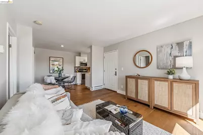 24 Bayside Ct, Richmond, CA 94804 - Photo 7