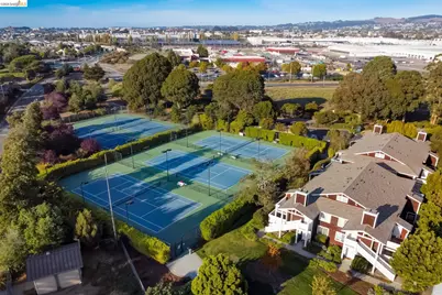 24 Bayside Ct, Richmond, CA 94804 - Photo 41