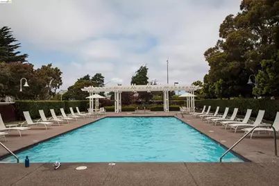 24 Bayside Ct, Richmond, CA 94804 - Photo 39