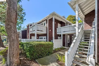 24 Bayside Ct, Richmond, CA 94804 - Photo 3