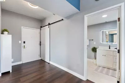 6363 Christie Ave. #2327, Emeryville, CA 94608 - Photo 17