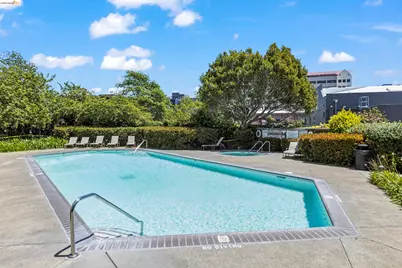 6363 Christie Ave. #2327, Emeryville, CA 94608 - Photo 39