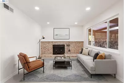 2526 Oakes Dr, Hayward, CA 94542 - Photo 3