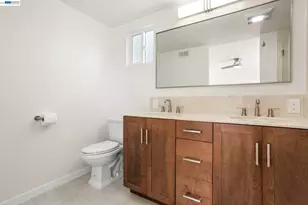 2526 Oakes Dr, Hayward, CA 94542 - Photo 31