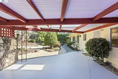 2526 Oakes Dr, Hayward, CA 94542 - Photo 41