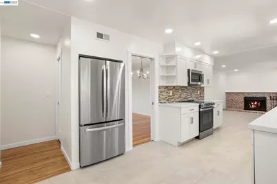 2526 Oakes Dr, Hayward, CA 94542 - Photo 15