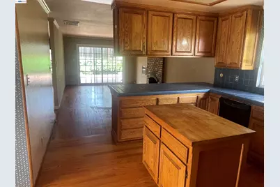 7819 Highland Oaks Dr, Pleasanton, CA 94588 - Photo 9