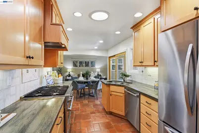 5830 Zileman Ct, San Jose, CA 95123 - Photo 17