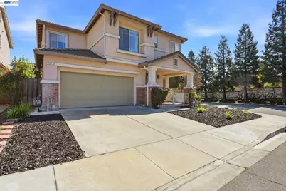 110 Pear Ln, Union City, CA 94587 - Photo 3