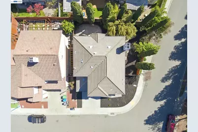 110 Pear Ln, Union City, CA 94587 - Photo 37