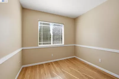 110 Pear Ln, Union City, CA 94587 - Photo 25