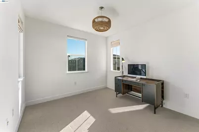 133 Frost Dr, Mountain House, CA 95391 - Photo 31