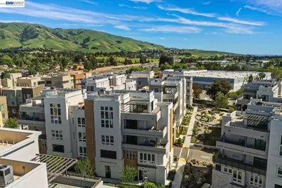 1748 Kilowatt Way #402, Fremont, CA 94539 - Photo 51