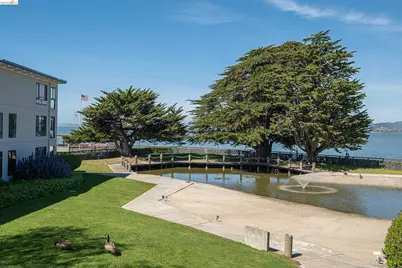 8 Admiral Dr #A229, Emeryville, CA 94608 - Photo 29
