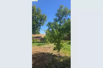 135 4th St, Woodland, CA 95695 - Photo 11